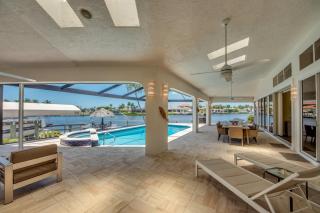 CoralVilla Superior-great water view, top boat location, pool & spa - 4