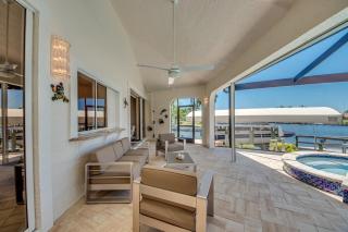 CoralVilla Superior-great water view, top boat location, pool & spa - 1