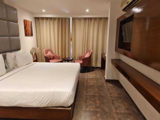 Palette Hotel and Resort Vasant Kunj Formerly K Hotel - 9