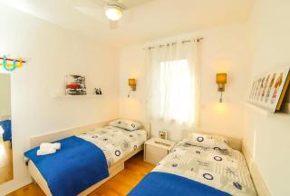 2bedroom apt, quiet neighbourhood, 300m from Beach, Apt Laura - 6