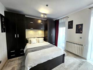 The Solstice Studio Apartment - 8