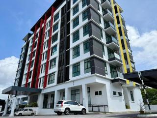 Waterfront Couple Room - TR Tabuan Residence - 9