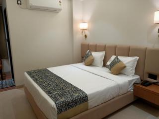 Hotel Roop Cliff, Bhopal - 0