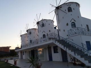 Ξενώνες Ανεμόμυλοι - Windmills Hotel - 8