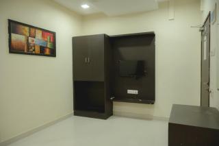 StayGuru Park View Residency - 9