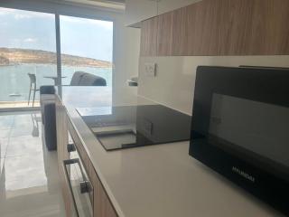 Delightful Sea View Apartment in St Pauls Bay - 1