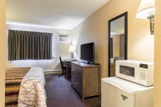 Rodeway Inn - Red Wing - 8