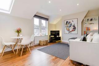 Clapham Flat - 4
