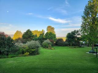 Crane Song Cottage-Solar Power - 8