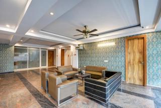 Hotel Maharaja Luxury Collection Near Medanta Medicity Hospital Gurgaon - 3