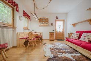 I Folli di Alleghe Apartment - Parking & Wi-Fi - 1