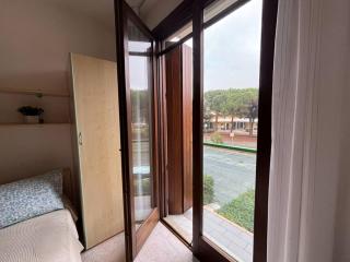 Flat for seven guests in residence with pool - 1