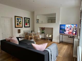 Luxury 2-Bedroom Apartment in Angel, Islington Perfect London Base - 9