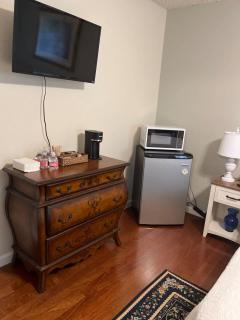 Tranquil 1BR Haven Peaceful Stay in Prime Clovis - 8