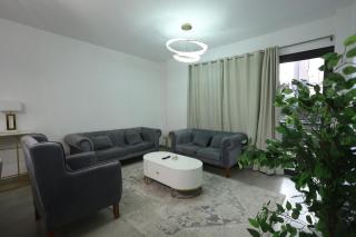 Spacious 3BR Prime Location Wi-Fi & Balcony - 0