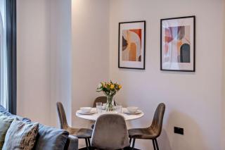 Modern 3 Bedroom Apartment With Secure Gated Parking - 5