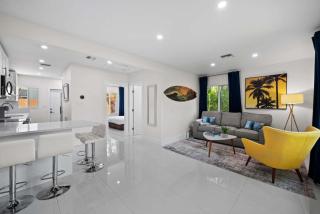 Walkable 1BR Apt near Las Olas - Fast WiFi & AC - 2