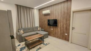 833 . Modern 1BR Apartment Near AUC - 3