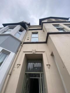 ulsterville cosy apartment 5 min walk from city center - 5
