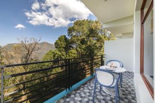 Whispering Woods Homestay Kasauli !! - 5