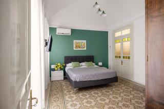 La Castellana Apartments, vista panoramica sul mare, nel cuore storico di Carini, a due passi dal Duomo e dal castello - 7