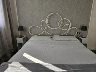 Magenta Galleria Apartment - Magenta - 3