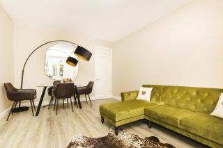 Luxe 4BR Retreat - Londra - 7