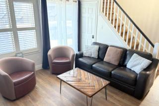 Mountainside 2 bed 2 bath with Laundry - 5