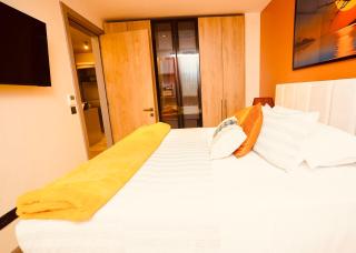 The Diamond In City by Vista Views-1 bed room - 4