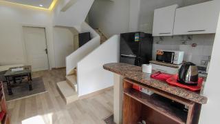 325 · 2BR Townhouse 2 Bath TV - 7