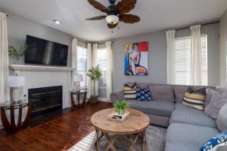 Game Day Stay | 6.6 Miles to AT&T Stadium - 9