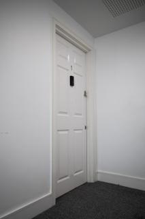 3 Bed 3 Bath En Suite Apartment Ideal Monthly Stay Near St Georges Hospital - 7