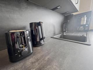 Ruhiges Komfort-Apartment bei Hamburg I 4 Zimmer & Frei Parken - 7