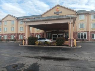 Springplace Inn & Suites - 3