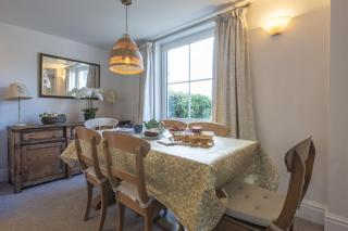 Hatchet Pond Cottage - 7