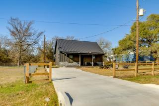 Modern 2BR Near Lake Somerville & Round Top - 6