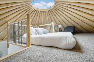 Estelle Luxe-Yurt with private Hot Tub - 9