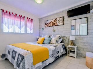 MOM' Blue Paradise Front De Mer 3 étoiles 61 m2 CAP'Diem 3 Clim - Idéal pr un Séjour de 15j ou plus ! Wifi, lit 160 - 4è Ascenseur, Parking, Piscine, Pétanque, Ping-pong - Pistes cyclables - Golf & Tennis à 10 mn - Cap d'Agde - 4