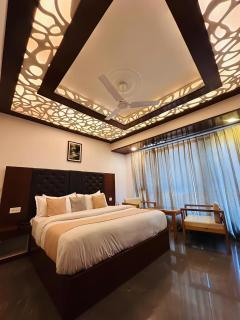 The Grand Dwaper A- Luxury Rooms & Parking Walking Distance From Mall Road - 1