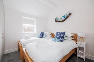 Charlotte Cottage - Minutes from Poole Park, with Feature Log Burner - Poole - 7