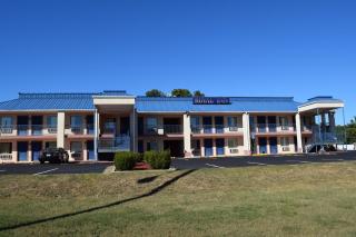 Royal Inn & Suites - Douglasville - 0