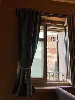 SUNFLOW Luxury Suites - 6