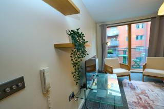 Manchester Flat - 4