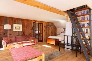 Absolutely Gorgeous Vermont Cottage - 2