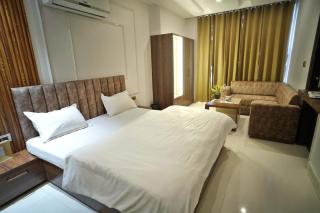 Hotel Prateek Plaza & Restaurant - 9