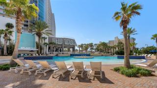Laketown Wharf 731 - 8