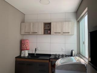 Amplo apartamento com suíte e ar condicionado - 7
