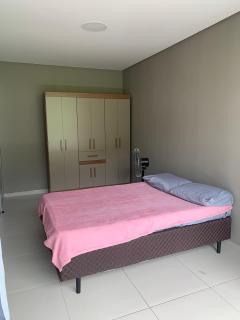 Amplo apartamento com suíte e ar condicionado - 4