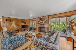 Chesnutt Cabin - Riverfront, Fire Pit, Game Room, Wifi, Screen Porch, View, King Bed - 1