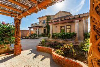 Chateau Cerritos - Luxury Oceanfront Home - 2